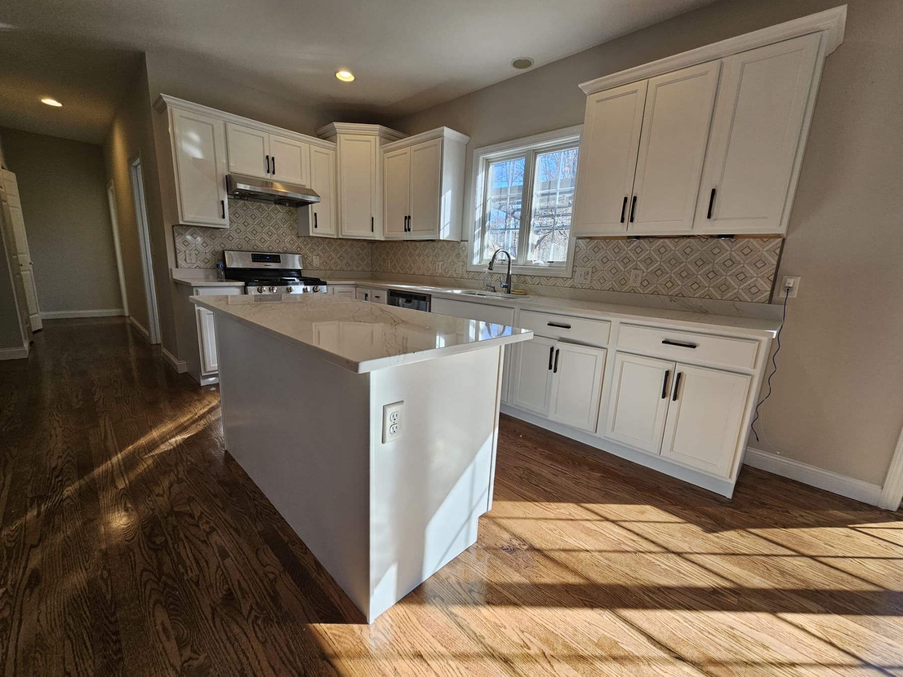 painter near me deck staining Merrimack Valley MA — Fine Coat Painters